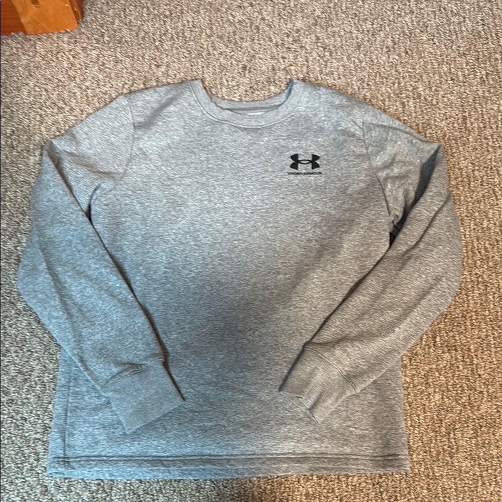 Under Armour Heather Gray Crewneck Top